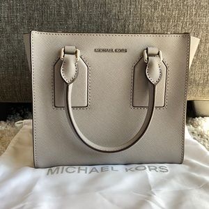 Michael Kors Shelby Messenger